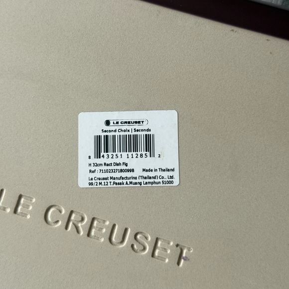 Le Creuset Heritage Dish 32cm ~~FIG
 (LE CREUSET SECONDS) - Picture 9 of 9